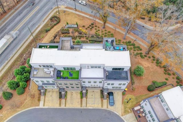 2083 Holtz Lane, Atlanta, GA 30318