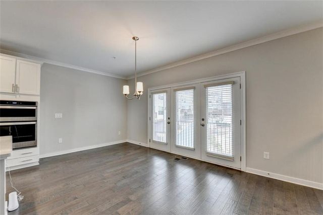 2083 Holtz Lane, Atlanta, GA 30318