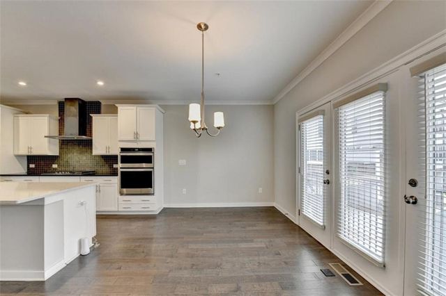 2083 Holtz Lane, Atlanta, GA 30318