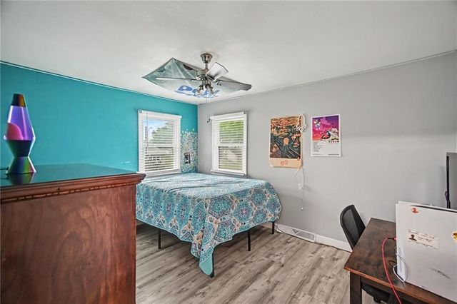 5024 N CHELSEA Avenue, Kansas City, MO 64119