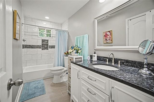 5024 N CHELSEA Avenue, Kansas City, MO 64119