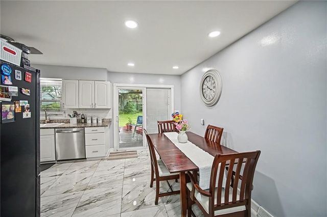 5024 N CHELSEA Avenue, Kansas City, MO 64119