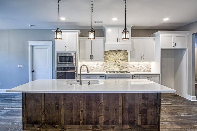 93 Panorama Drive, Hot Springs Village, AR 71909