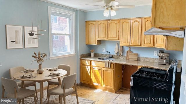 8136 FARNSWORTH ST, Philadelphia, PA 19152