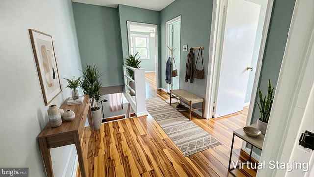 8136 FARNSWORTH ST, Philadelphia, PA 19152