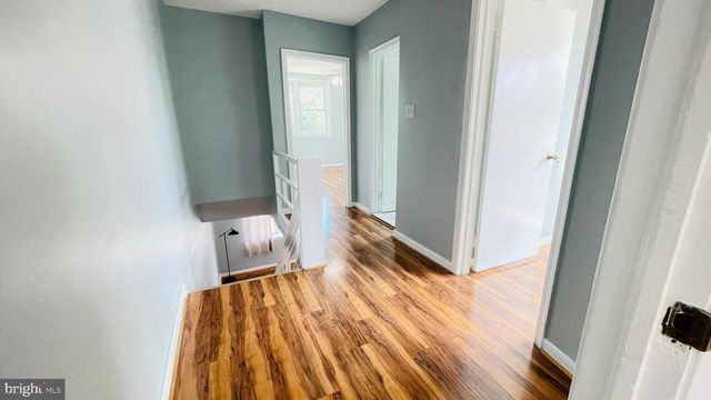 8136 FARNSWORTH ST, Philadelphia, PA 19152