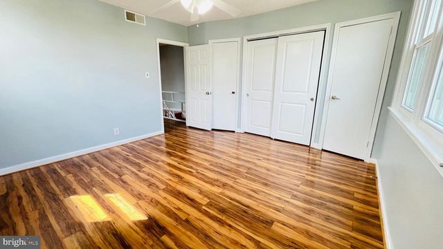 8136 FARNSWORTH ST, Philadelphia, PA 19152