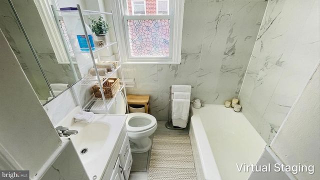 8136 FARNSWORTH ST, Philadelphia, PA 19152