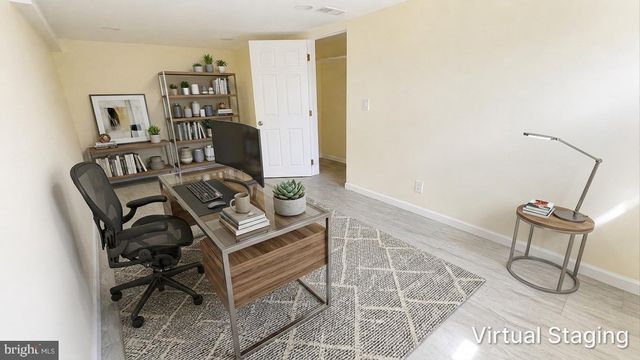 8136 FARNSWORTH ST, Philadelphia, PA 19152