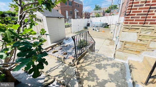 8136 FARNSWORTH ST, Philadelphia, PA 19152