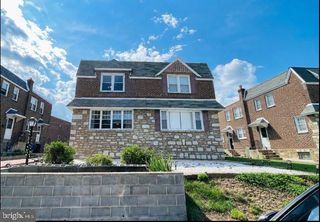8136 FARNSWORTH ST, Philadelphia, PA 19152