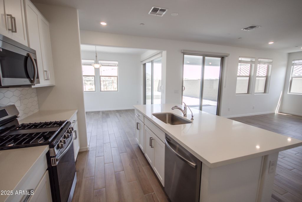 21326 W ROANOKE Avenue, Buckeye, AZ 85396 — photo 3
