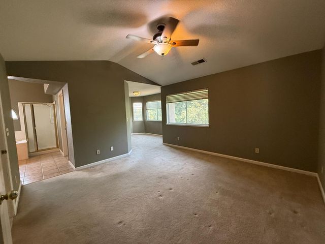 217 Castile Ln, Turlock, CA 95382