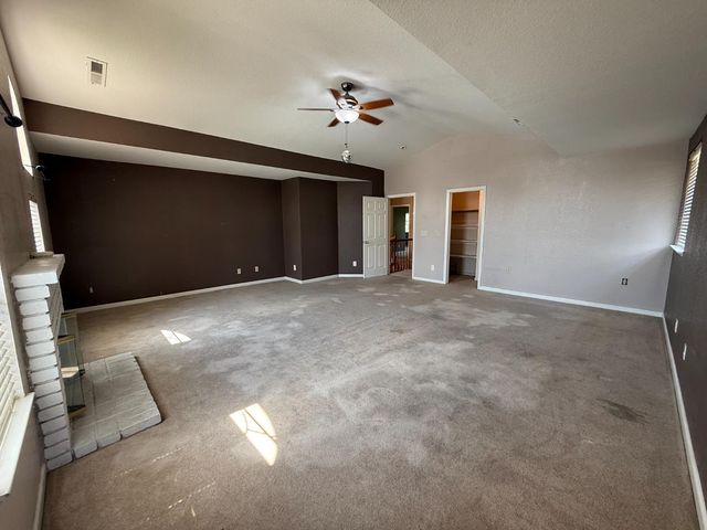 217 Castile Ln, Turlock, CA 95382