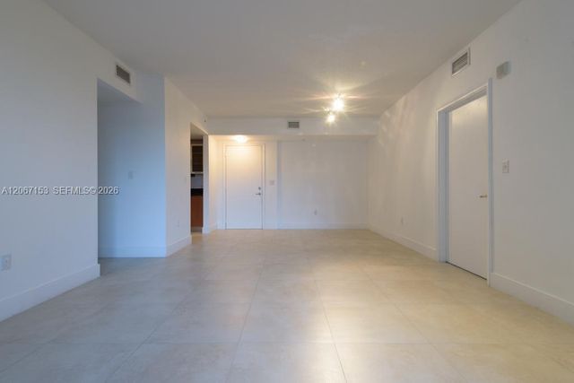18800 NE 29th Avenue 427, Aventura, FL 33180