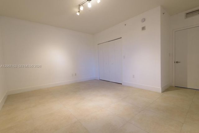 18800 NE 29th Avenue 427, Aventura, FL 33180