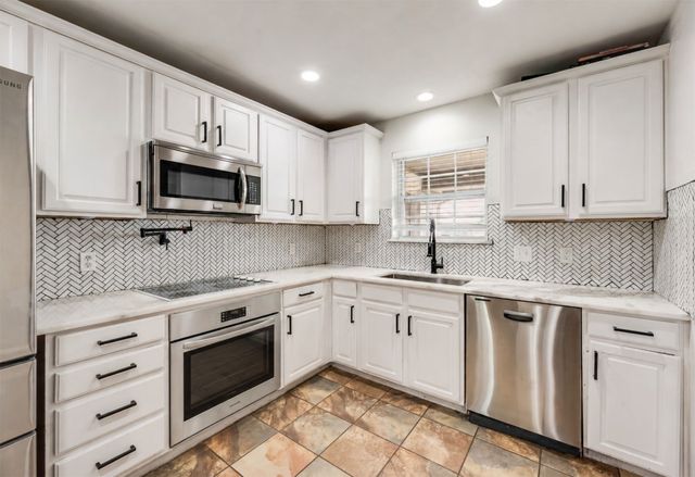5552 Ewing Lane, Royse City, TX 75189
