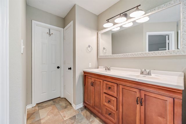 5552 Ewing Lane, Royse City, TX 75189