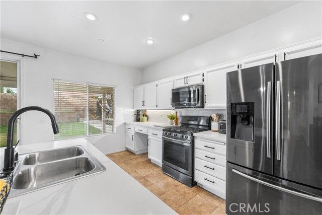 1728 Blackberry Court, Palmdale, CA 93551