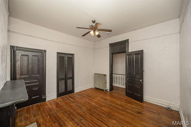 4371 W Belle Place, St Louis, MO 63108