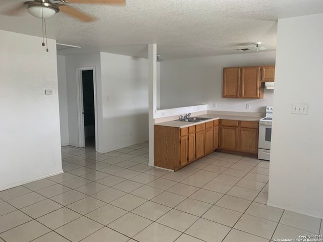 2717 WILSON BLVD, San Antonio, TX 78201