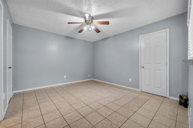 4407 Daisy Meadow Drive, Katy, TX 77449