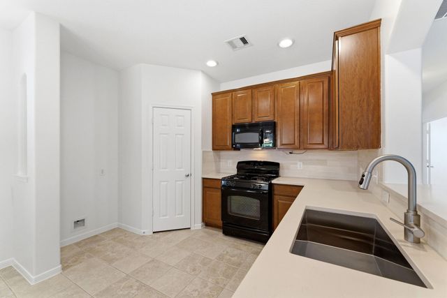 6407 Wilshire Ridge, Houston, TX 77040