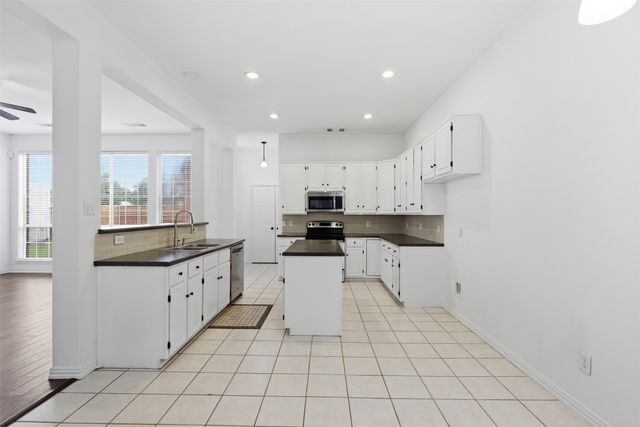 3221 Corning Drive, Plano, TX 75023