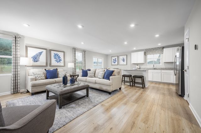 1296 Cottage Dr, Gallatin, TN 37066