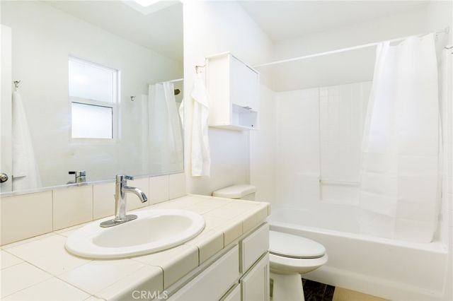 8444 Acoma Trail, Yucca Valley, CA 92284