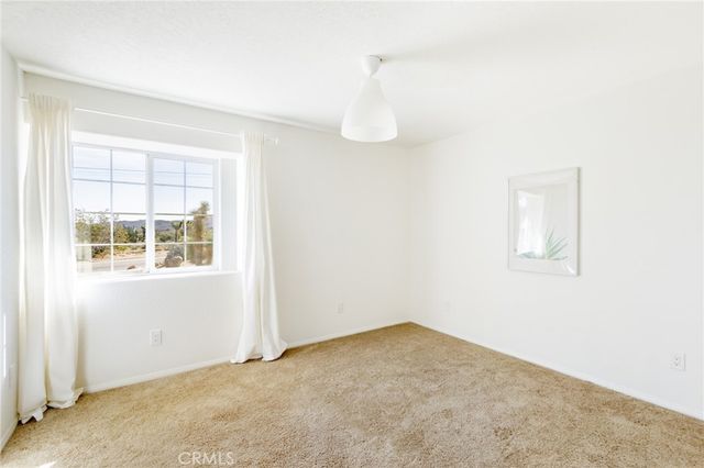 8444 Acoma Trail, Yucca Valley, CA 92284