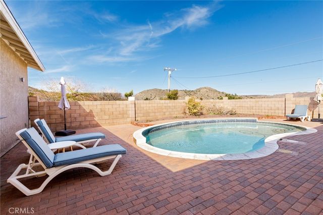 8444 Acoma Trail, Yucca Valley, CA 92284