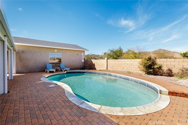 8444 Acoma Trail, Yucca Valley, CA 92284