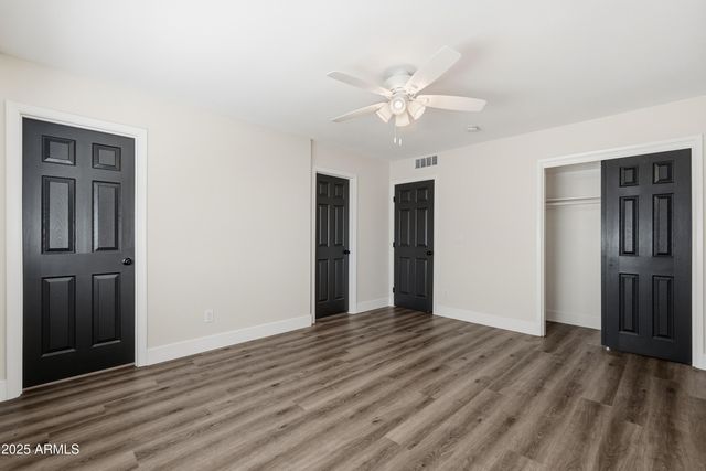 10537 W LA JOLLA Drive, Sun City, AZ 85351