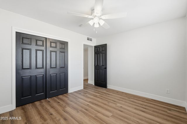 10537 W LA JOLLA Drive, Sun City, AZ 85351