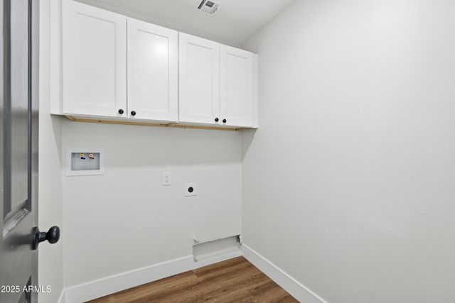 10537 W LA JOLLA Drive, Sun City, AZ 85351