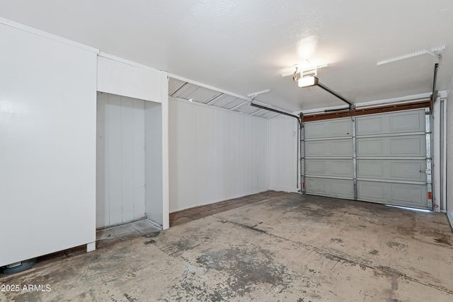 10537 W LA JOLLA Drive, Sun City, AZ 85351