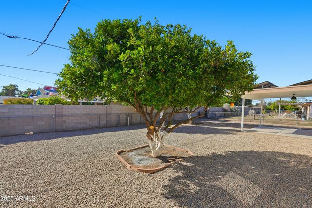 10537 W LA JOLLA Drive, Sun City, AZ 85351