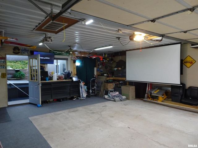 522 N STATE Street, Geneseo, IL 61254