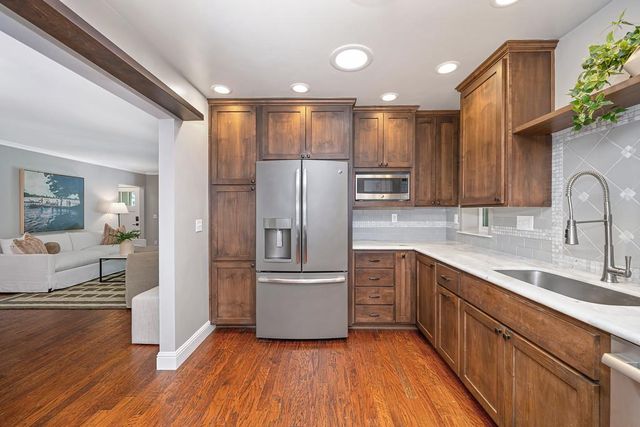 3930 N St, Sacramento, CA 95816