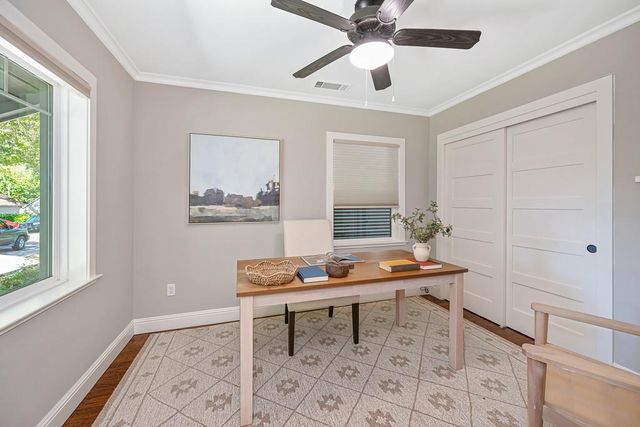 3930 N St, Sacramento, CA 95816