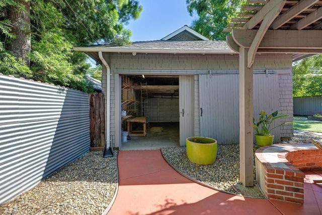 3930 N St, Sacramento, CA 95816