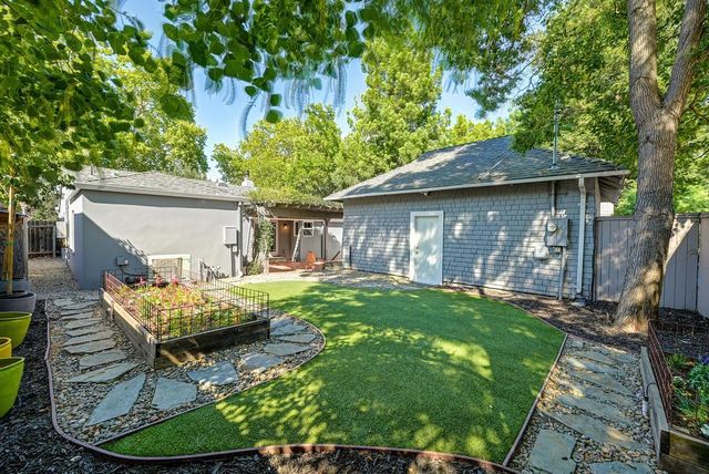 3930 N St, Sacramento, CA 95816