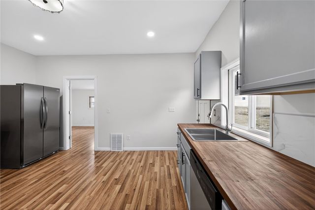 419 29th St, Mckeesport, PA 15132