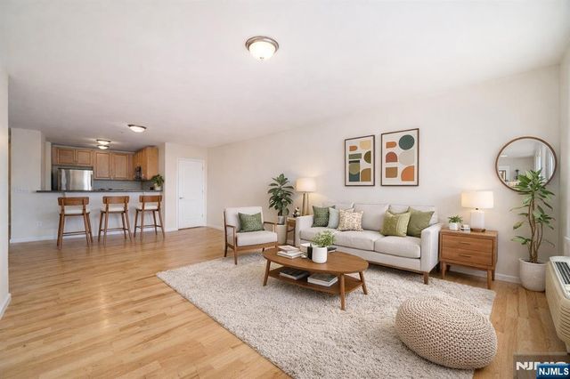 448 Palisade Avenue, Cliffside Park, NJ 07010