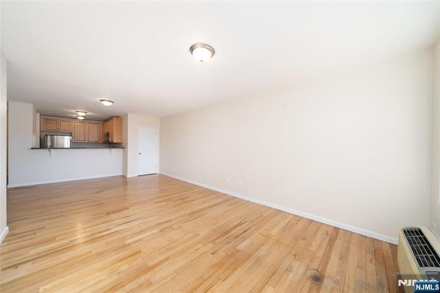 448 Palisade Avenue, Cliffside Park, NJ 07010