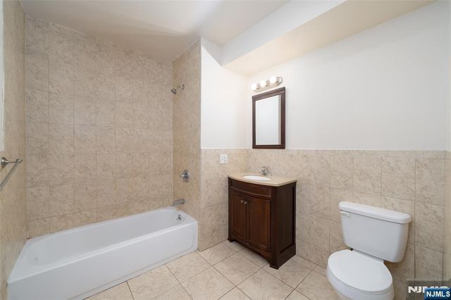 448 Palisade Avenue, Cliffside Park, NJ 07010