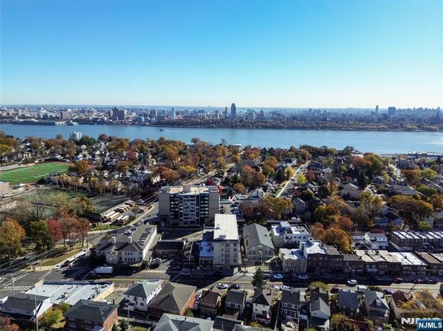 448 Palisade Avenue, Cliffside Park, NJ 07010