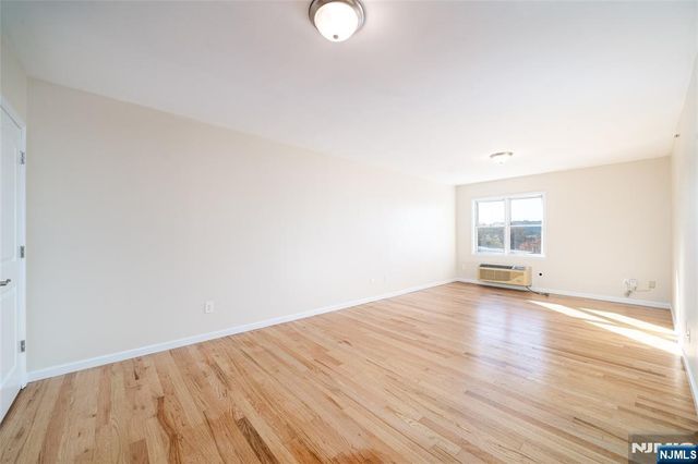 448 Palisade Avenue, Cliffside Park, NJ 07010