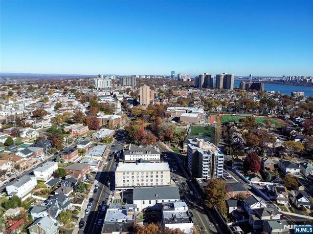 448 Palisade Avenue, Cliffside Park, NJ 07010
